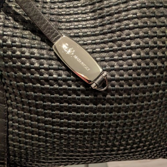 black leather shoulder bag - Picture 3 of 6